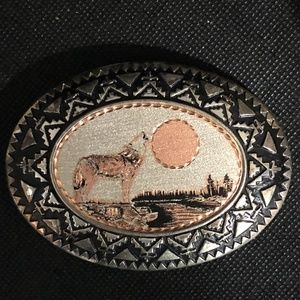 West. Belt Buckle w/Coyote Howling at Copper Moon